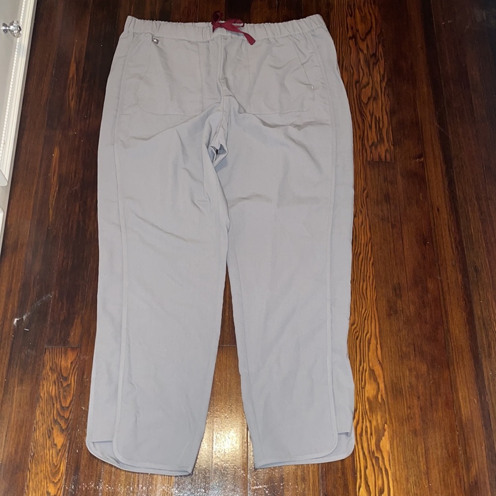 Womens Figs Prestea crop pant cement - Picture 4 of 9